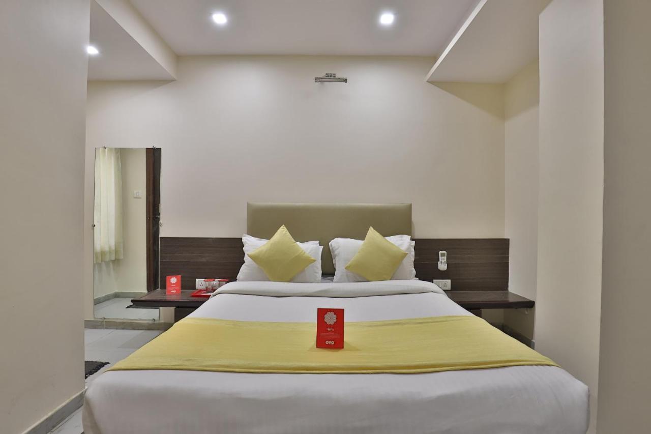 New Rajdhani Hotel Вадодара Екстер'єр фото